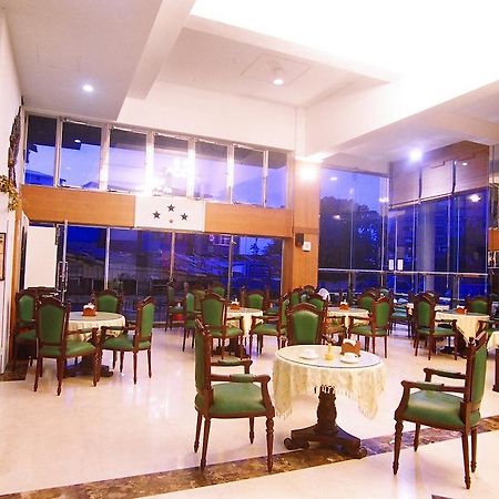 Jing Ai Hotel Luodong Esterno foto
