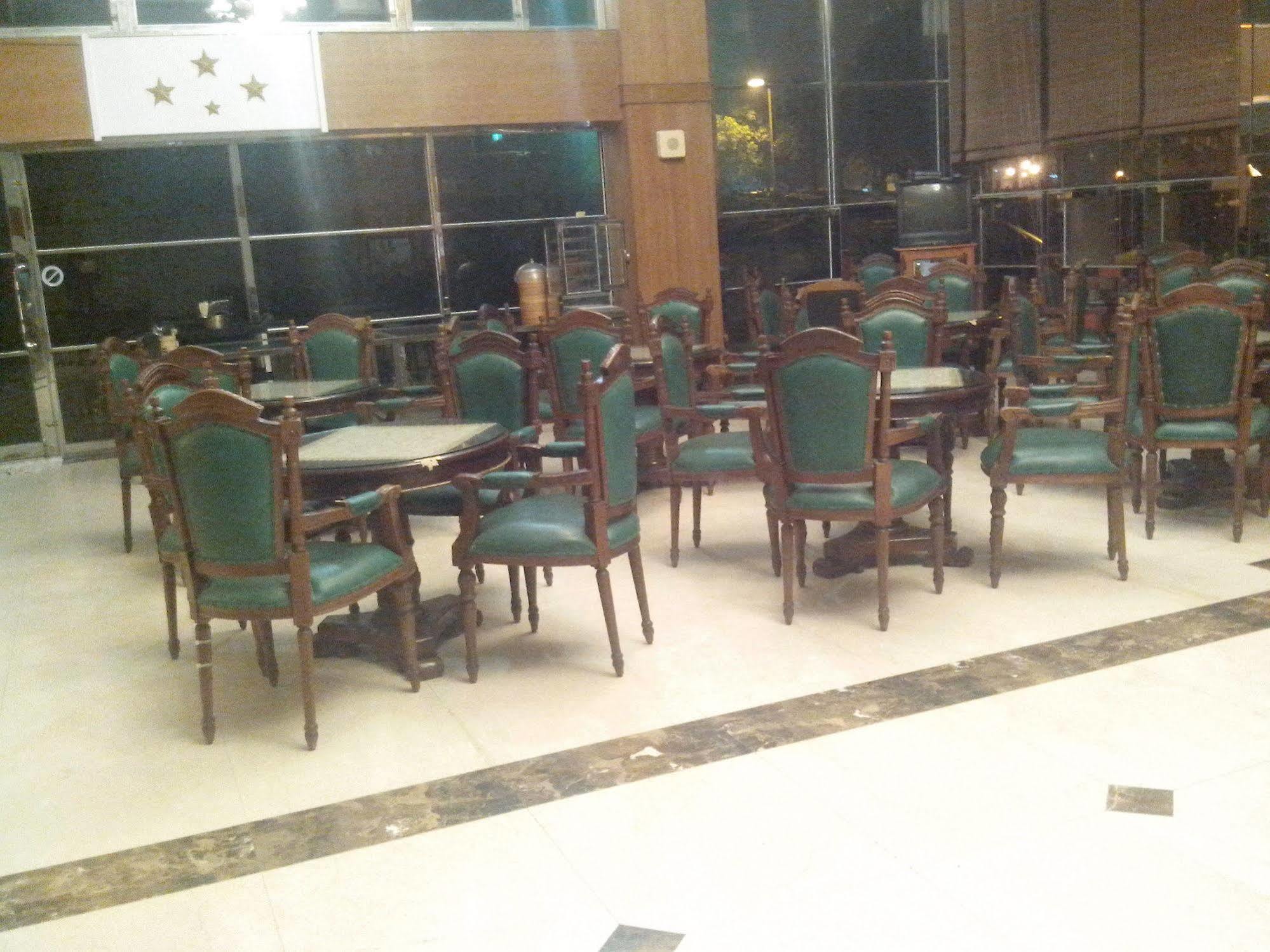 Jing Ai Hotel Luodong Esterno foto